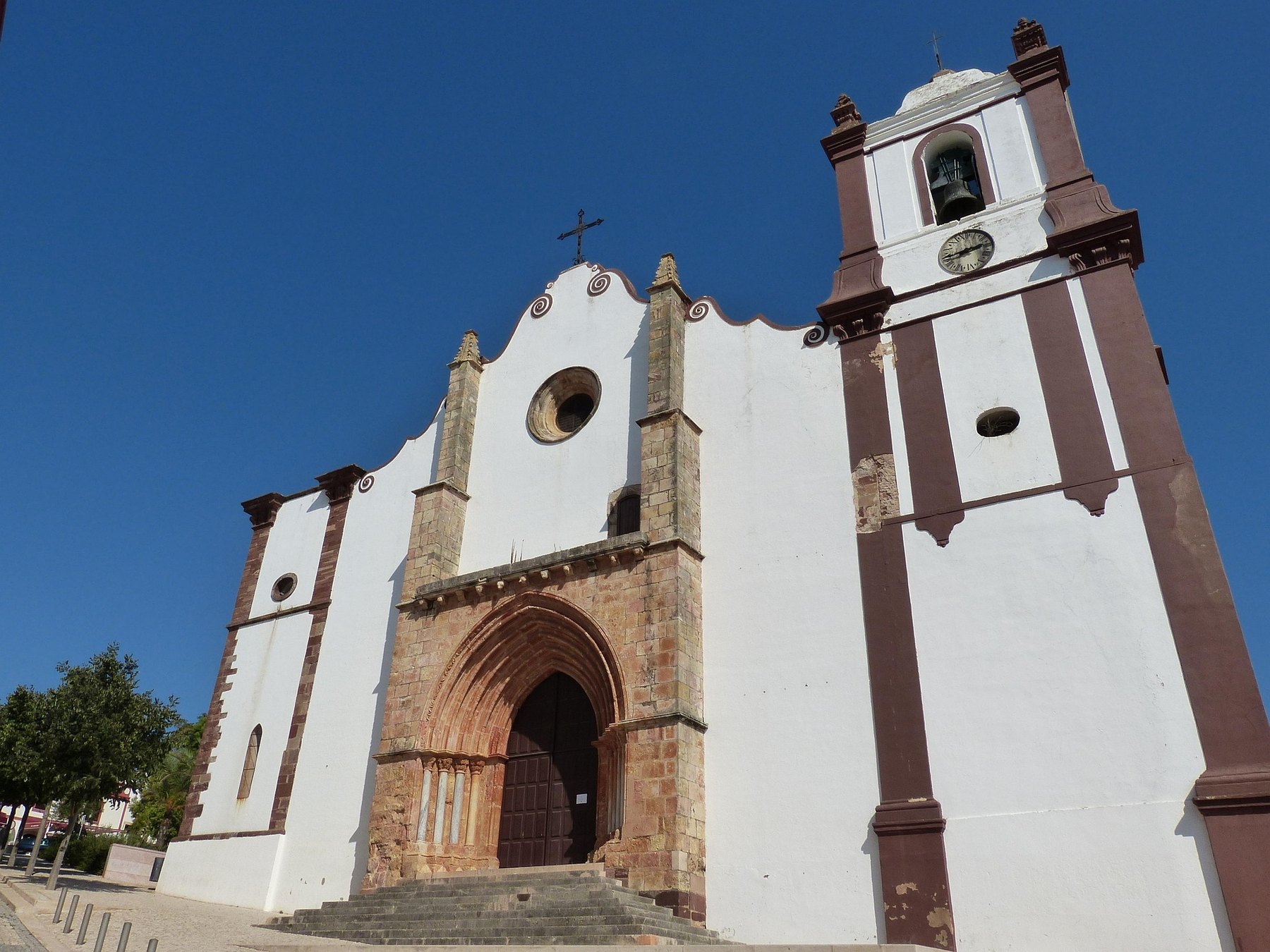 Historische Kirche an der Algarve
